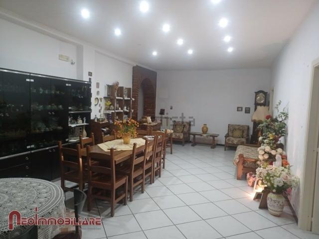 Appartamento in vendita di 245 m² in Via Farina, 7