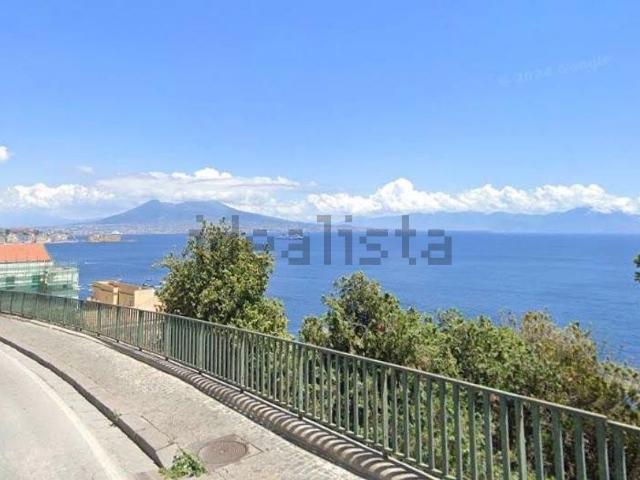Appartamento in vendita di 245 m² in Via Francesco Petrarca