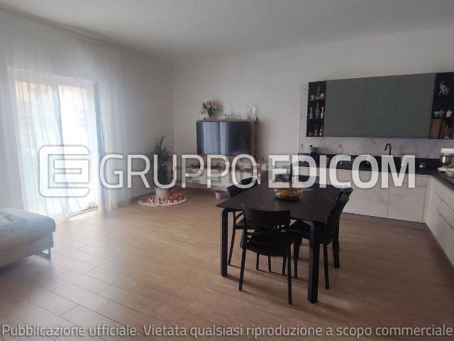 Appartamento in vendita di 245 m² in Via Nazionale