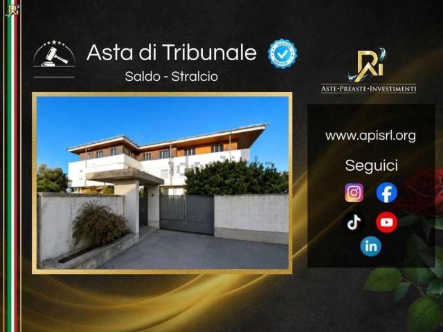 Appartamento in vendita di 245 m² in Via Regione Colombero, 15