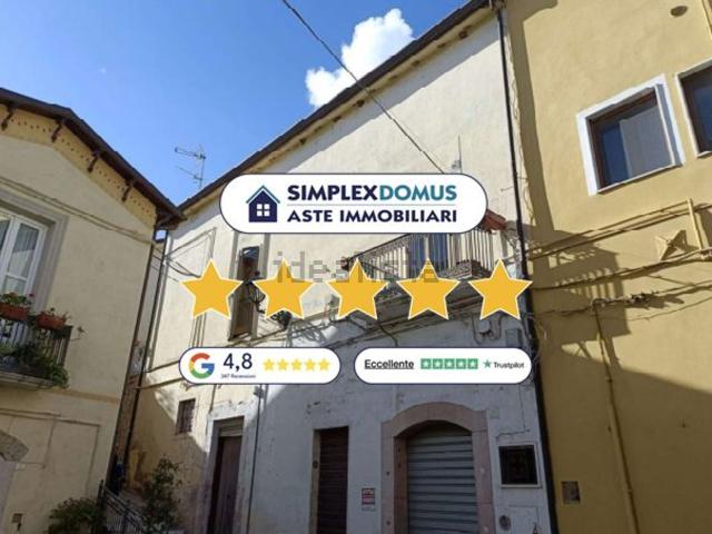 Appartamento in vendita di 245 m² in Vico Ortigara