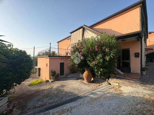 Appartamento in vendita di 246 m² in Via Convento, 318
