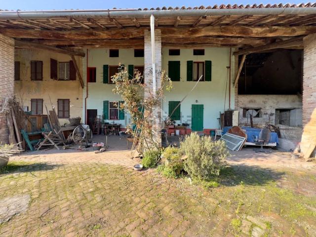 Appartamento in vendita di 246 m² in Via Roma, 120
