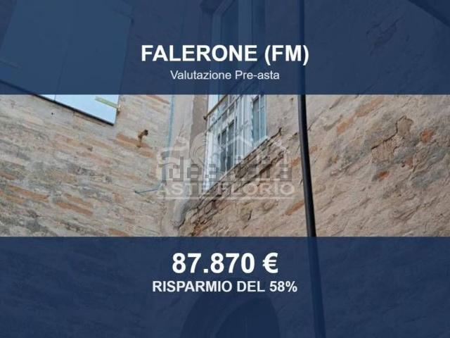 Appartamento in vendita di 247 m² in Via Giuseppe Garibaldi, 7