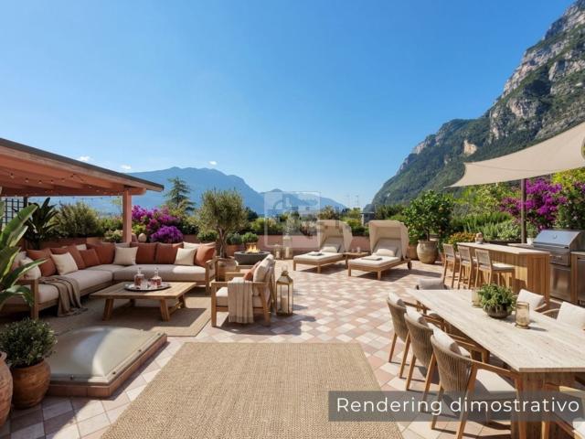 Appartamento in vendita di 247 m² in Viale dei Tigli