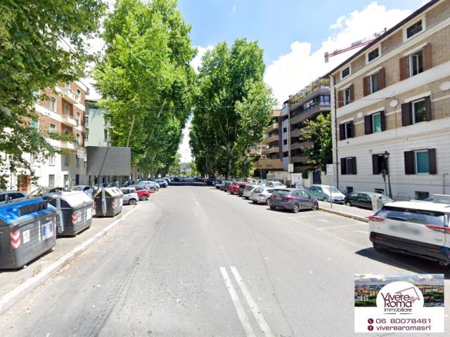 Appartamento in vendita di 247 m² in Viale Giulio Cesare