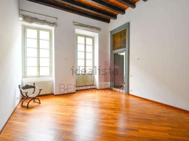 Appartamento in vendita di 248 m² in Via della Pace, 11