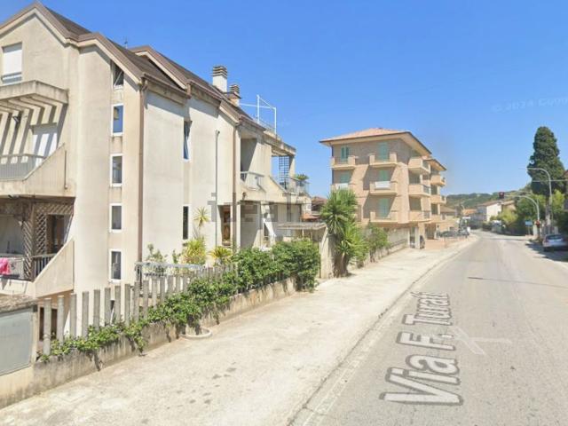 Appartamento in vendita di 248 m² in Strada Provinciale 26