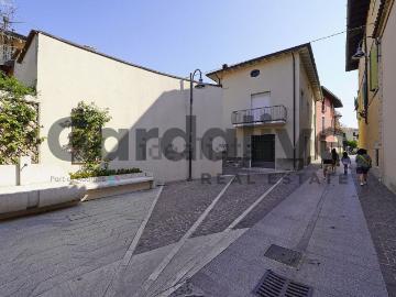 Appartamento in vendita di 249 m² in Via Paolo Caccinelli