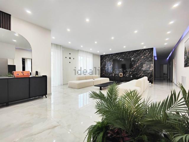 Appartamento in vendita di 250 m²