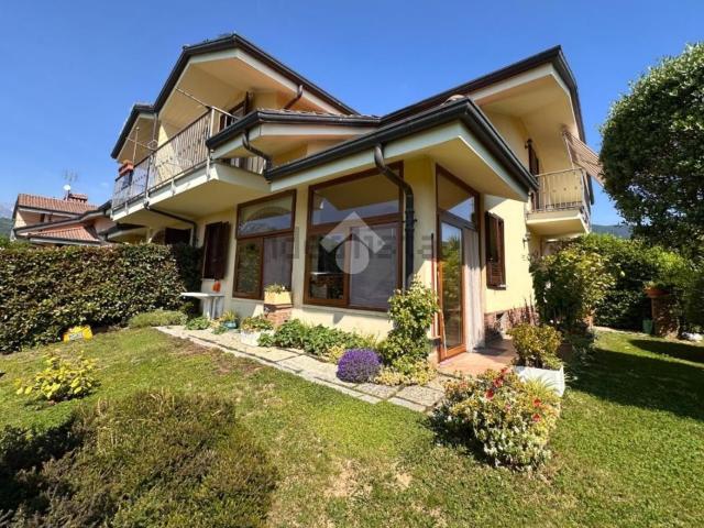 Appartamento in vendita di 250 m² in Via Cecco Angiolieri, 11