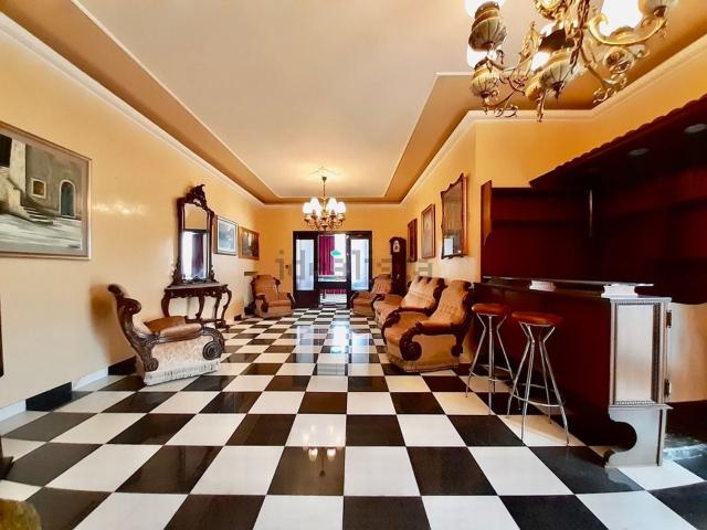 Appartamento in vendita di 250 m² in Via A. Misiani