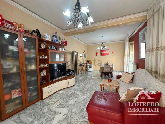 Appartamento in vendita di 250 m² in Via Antonio Gramsci