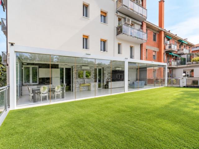 Appartamento in vendita di 250 m² in Via Andrea Costa