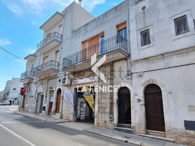 Appartamento in vendita di 250 m² in Via Alberobello