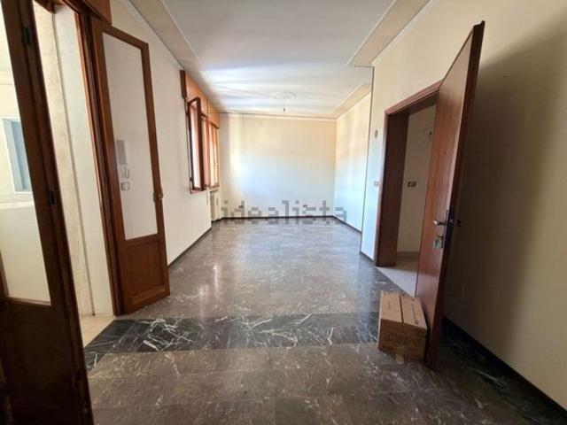 Appartamento in vendita di 250 m² in Via Badia