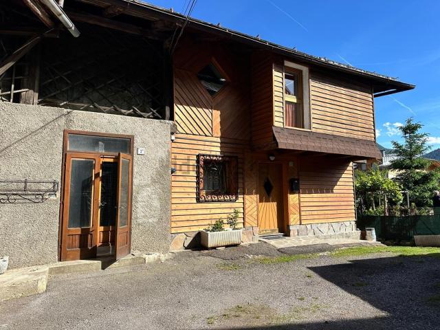 Appartamento in vendita di 250 m² in Via Brescia