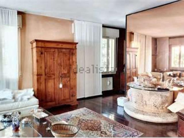 Appartamento in vendita di 250 m² in Via Goffredo Mameli, 6