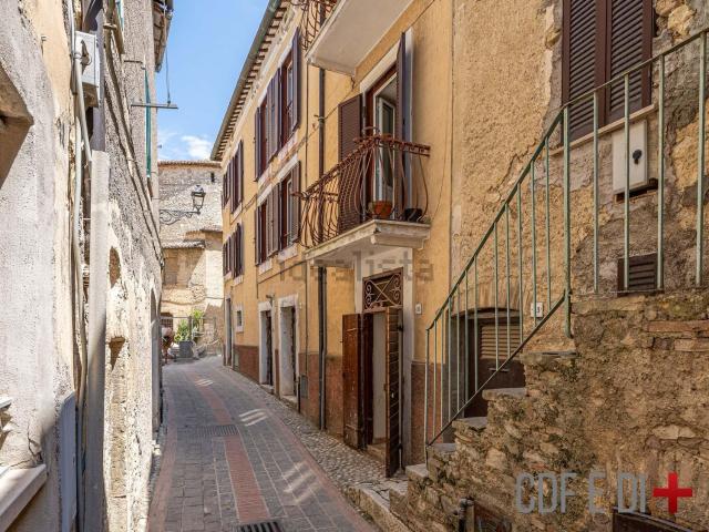 Appartamento in vendita di 250 m² in Via Giuseppe Garibaldi