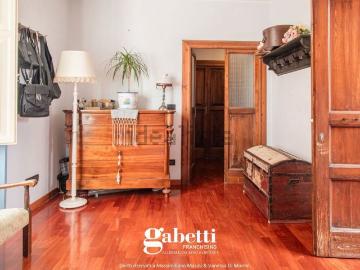 Appartamento in vendita di 250 m² in Via dei Bastioni, 33