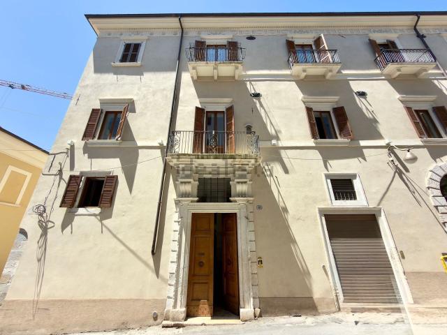 Appartamento in vendita di 250 m² in Via dell&apos Arcivescovado, 15