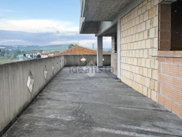 Appartamento in vendita di 250 m² in Via Fonte a Collina, 440
