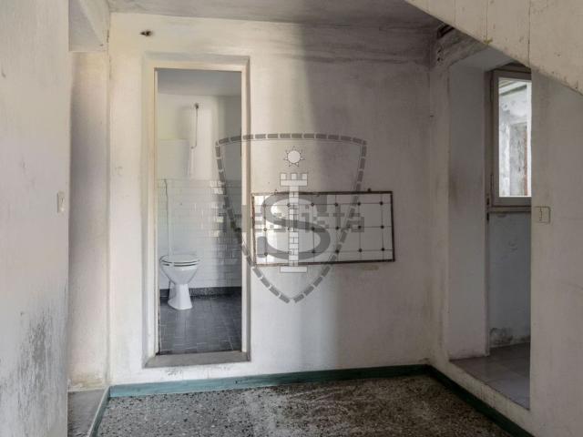 Appartamento in vendita di 250 m² in Via Fosse di Sotto, 85