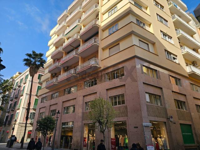 Appartamento in vendita di 250 m² in Via Fiera Vecchia, 3