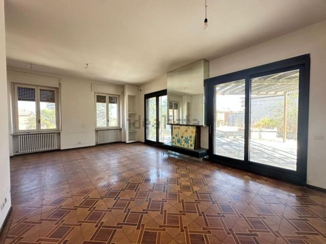 Appartamento in vendita di 250 m² in Via Fratelli Cagnoni