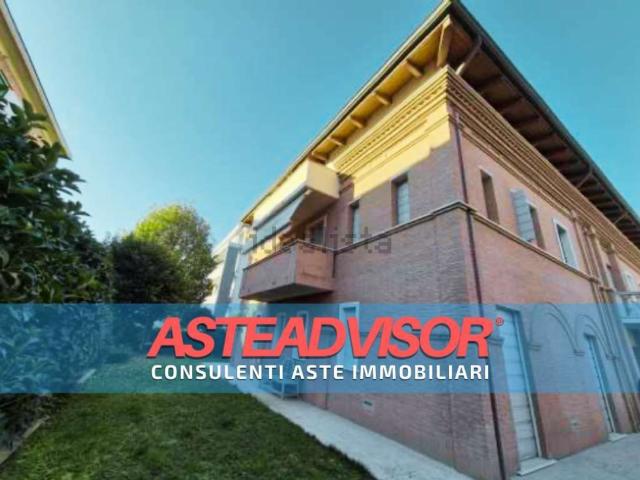 Appartamento in vendita di 250 m² in Via N. Sauro, 7