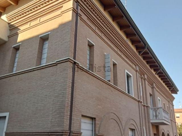 Appartamento in vendita di 250 m² in Via N. Sauro, 7