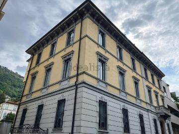 Appartamento in vendita di 250 m² in Via Santo Garovaglio, 65