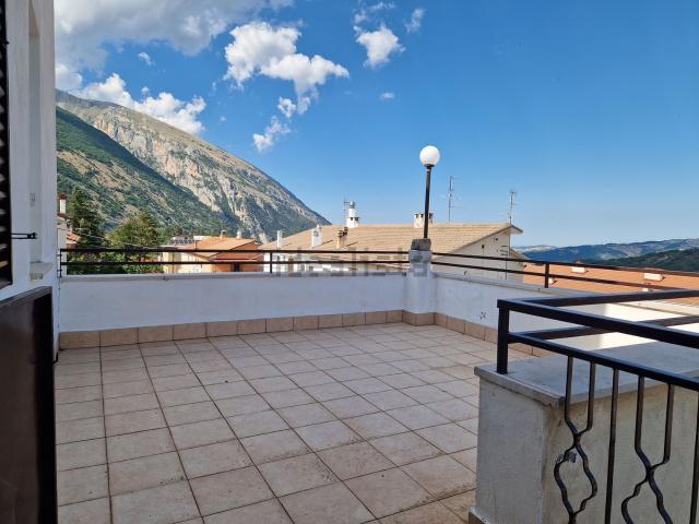 Appartamento in vendita di 250 m² in Via Sergio de Vitis, 7