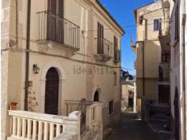 Appartamento in vendita di 250 m² in Via Piaia, 31