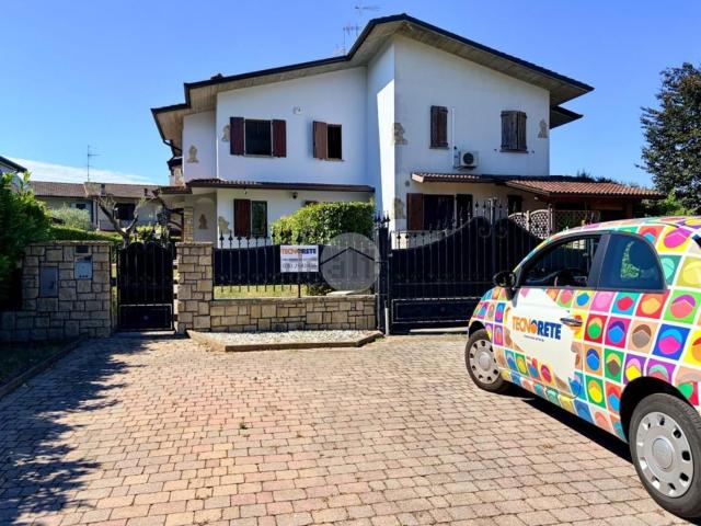 Appartamento in vendita di 250 m² in Via Piemonte, 24