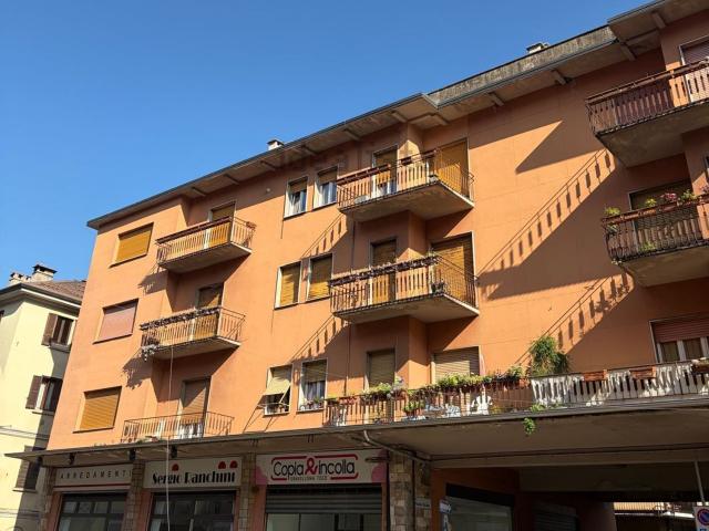 Appartamento in vendita di 250 m² in Via Privata Pariani, 1