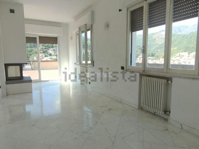 Appartamento in vendita di 250 m² in Via Roma, 17