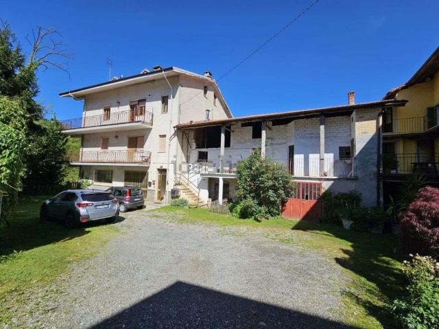 Appartamento in vendita di 250 m² in Via Umberto I