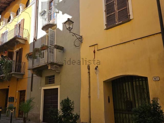 Appartamento in vendita di 250 m² in Via V. Emanuele III, 87