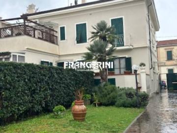 Appartamento in vendita di 250 m² in Viale del Risorgimento