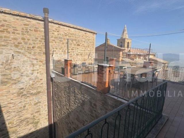 Appartamento in vendita di 250 m² in Piazza Cavour, 1
