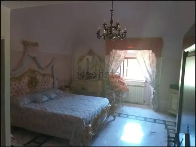 Appartamento in vendita di 250 m² in Strada Statale 62