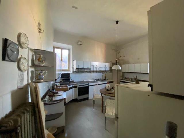 Appartamento in vendita di 251 m² in Via Giuseppe Garibaldi