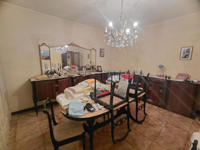 Appartamento in vendita di 251 m² in Via dei Nespoli