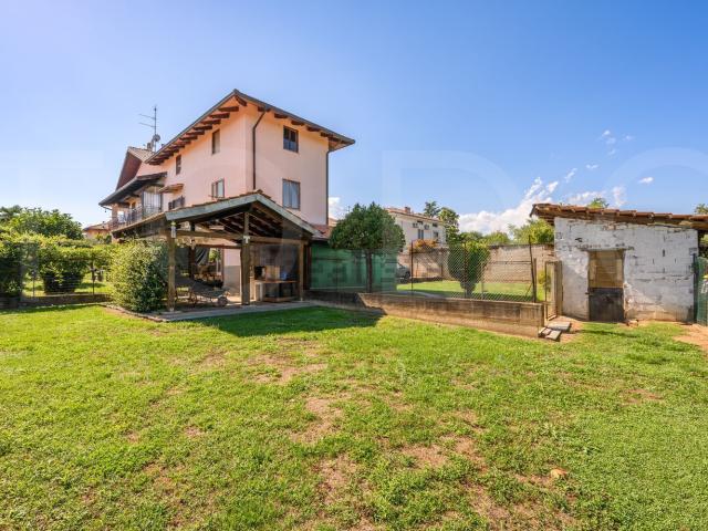 Appartamento in vendita di 251 m² in Via IV Novembre, 67
