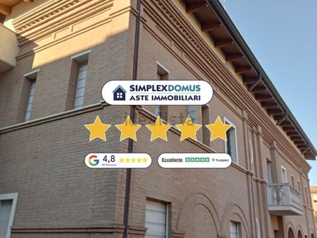 Appartamento in vendita di 251 m² in Via N. Sauro