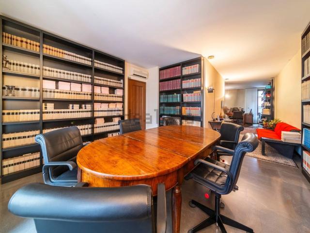 Appartamento in vendita di 251 m² in Piazza XX Settembre