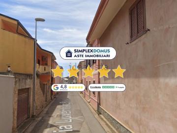 Appartamento in vendita di 252 m² in Via Angioy