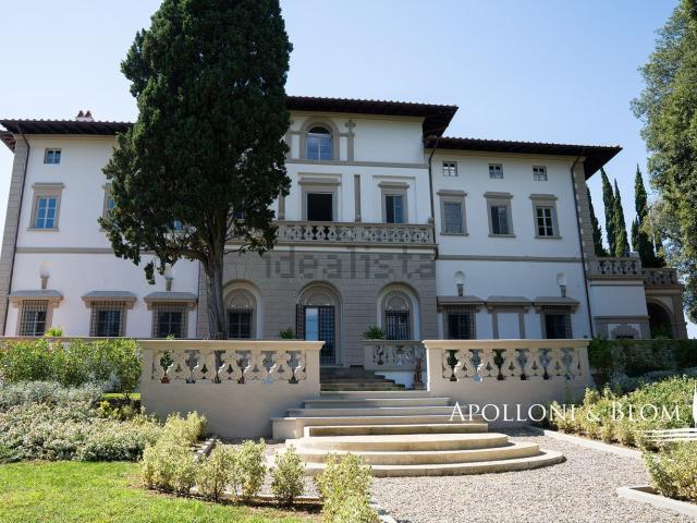 Appartamento in vendita di 252 m² in Via Benedetto da Maiano, 31