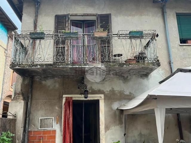 Appartamento in vendita di 252 m² in Via Trento e Trieste, 13